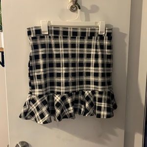 Fashion Nova Checkered skirt